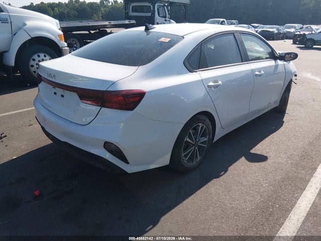 2024 KIA FORTE LXS 4