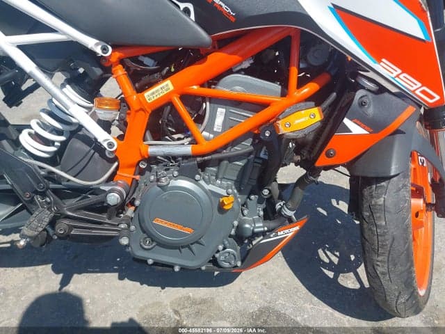 2017 KTM 390 DUKE 8