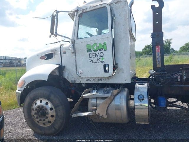 2022 PETERBILT 337 11