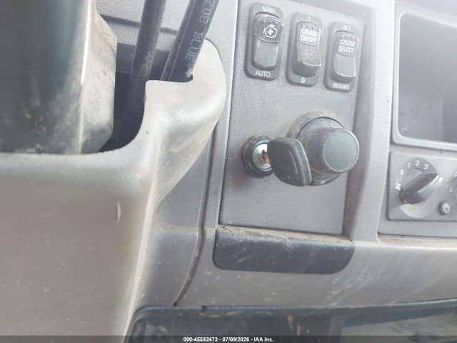 2022 PETERBILT 337 10