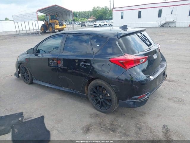 2017 TOYOTA COROLLA IM 3