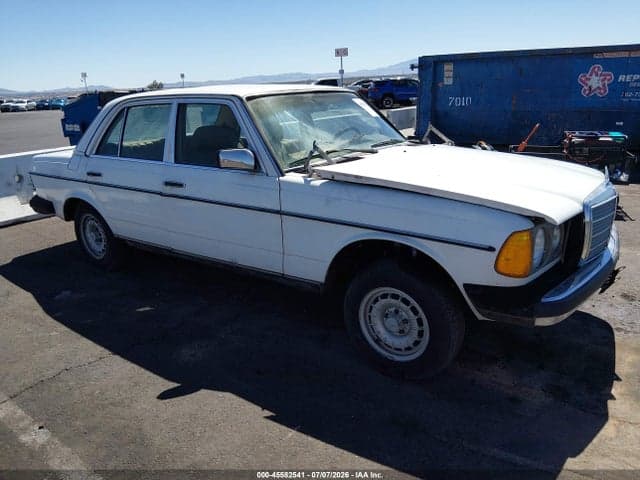 1983 MERCEDES-BENZ 300 DT