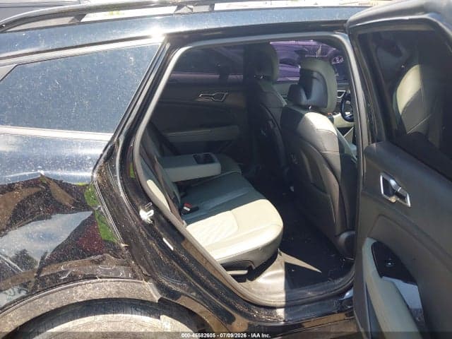 2023 KIA SPORTAGE X-LINE 8
