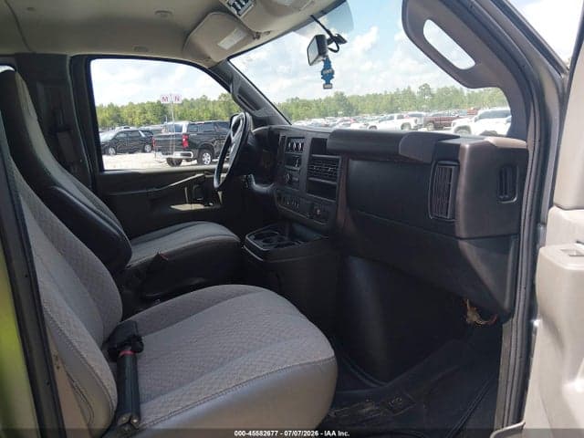 2017 CHEVROLET EXPRESS 3500 LT 5