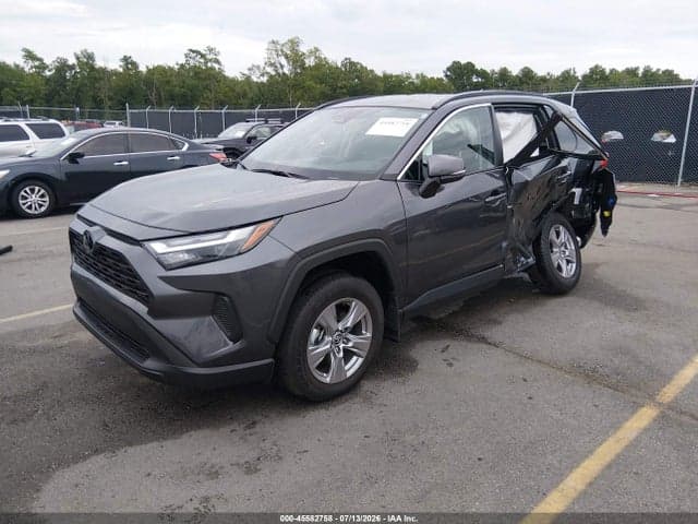 2025 TOYOTA RAV4 XLE 2