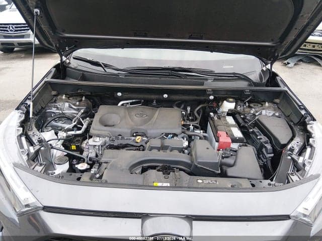 2025 TOYOTA RAV4 XLE 10