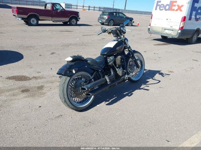 2019 HARLEY-DAVIDSON FXBB 4