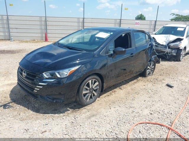 2024 NISSAN VERSA 1.6 SV 2