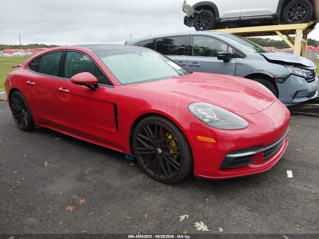 2017 PORSCHE PANAMERA 4 1