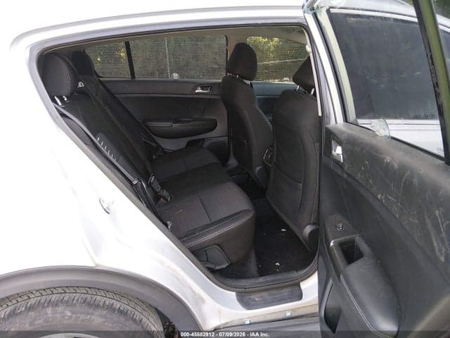 2017 KIA SPORTAGE LX 8