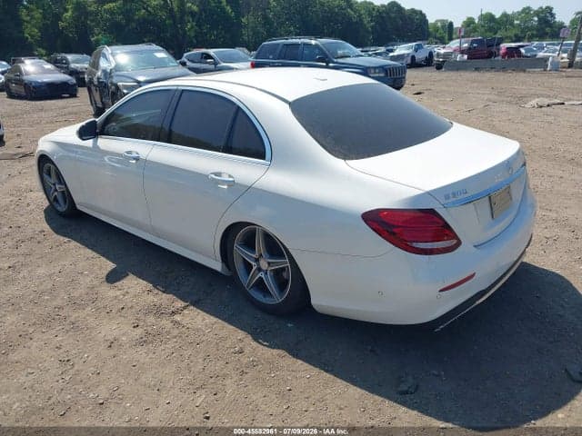 2017 MERCEDES-BENZ E 300 4MATIC 3