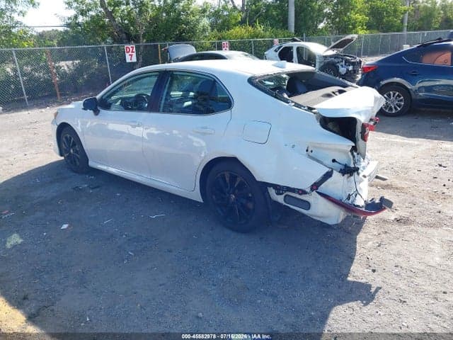 2021 TOYOTA CAMRY LE 3