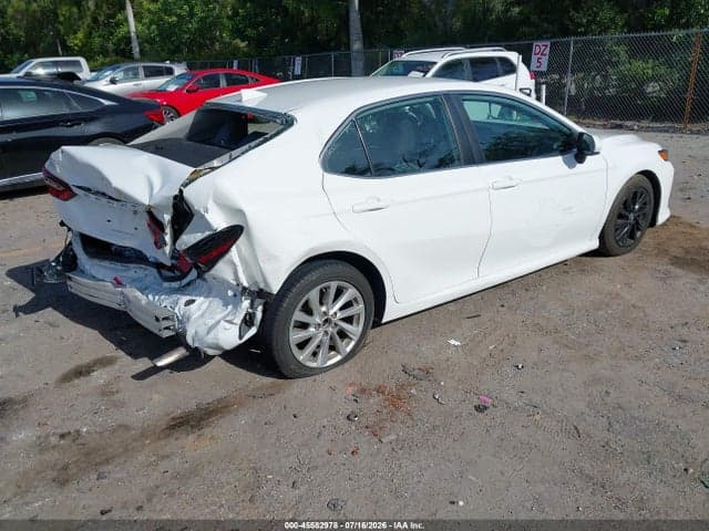 2021 TOYOTA CAMRY LE 4