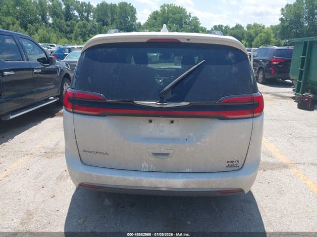 2022 CHRYSLER PACIFICA TOURING L 16