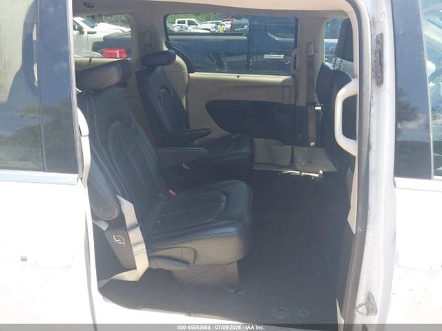 2022 CHRYSLER PACIFICA TOURING L 8