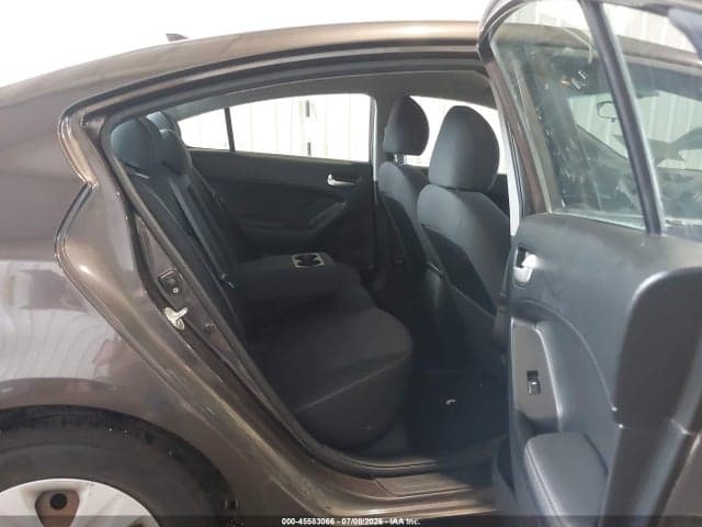 2017 KIA FORTE LX 8
