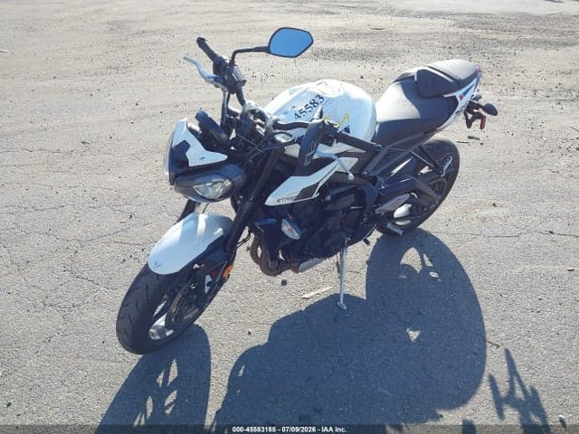2024 TRIUMPH MOTORCYCLE STREET TRIPLE 765 R 2