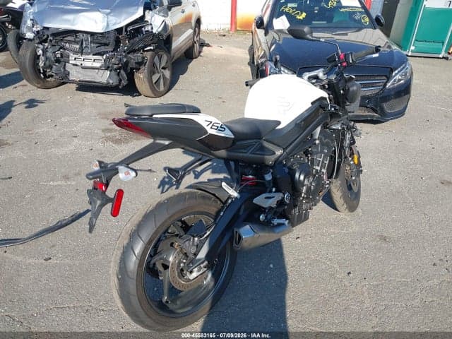 2024 TRIUMPH MOTORCYCLE STREET TRIPLE 765 R 4
