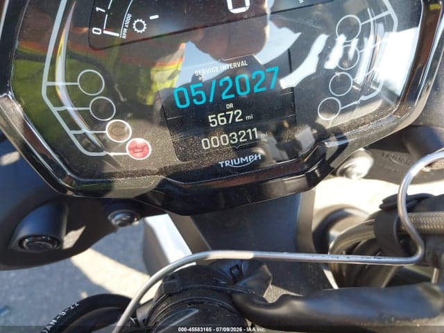 2024 TRIUMPH MOTORCYCLE STREET TRIPLE 765 R 7