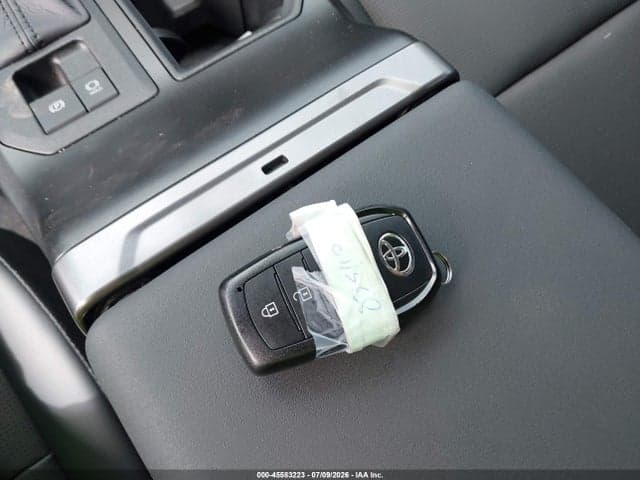 2026 TOYOTA RAV4 XLE PREMIUM 11