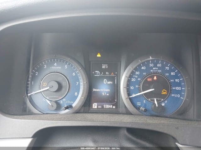 2018 TOYOTA SIENNA XLE 8 PASSENGER 7