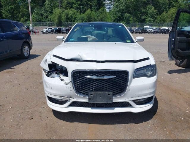 2018 CHRYSLER 300 300S AWD 13
