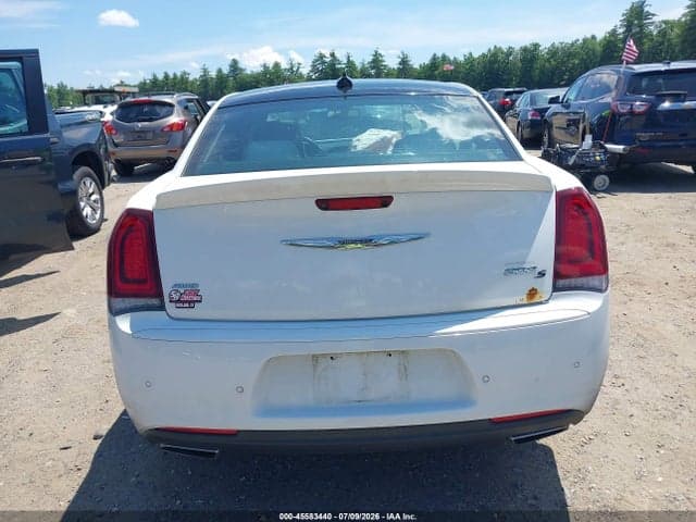 2018 CHRYSLER 300 300S AWD 17