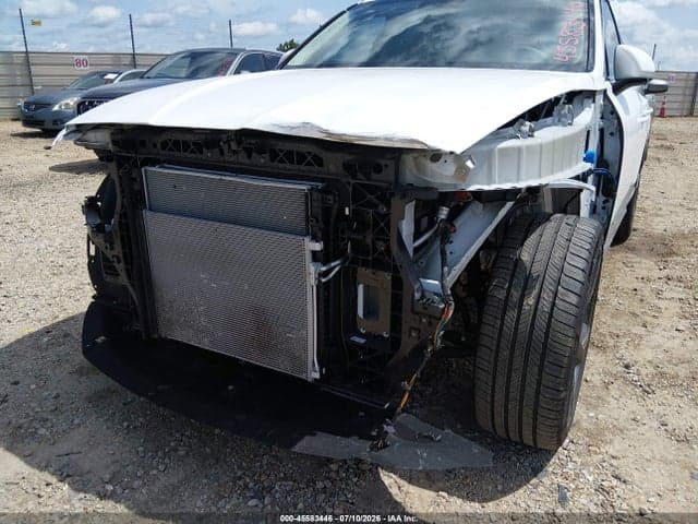2025 GENESIS GV80 2.5T PRESTIGE AWD 6