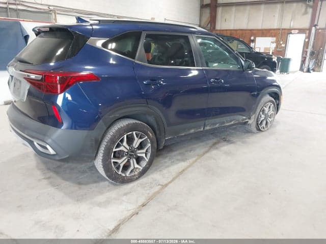 2022 KIA SELTOS EX 4