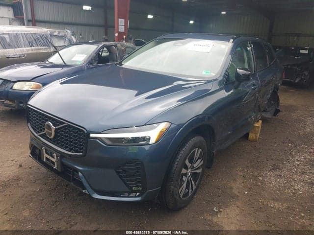 2025 VOLVO XC60 B5 CORE 2