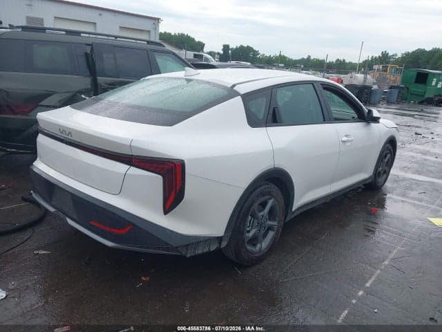 2026 KIA K4 LXS 4