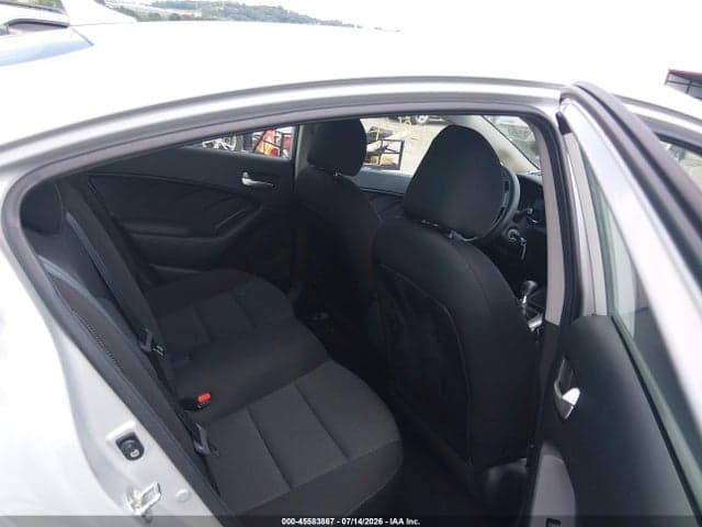 2017 KIA FORTE LX 8