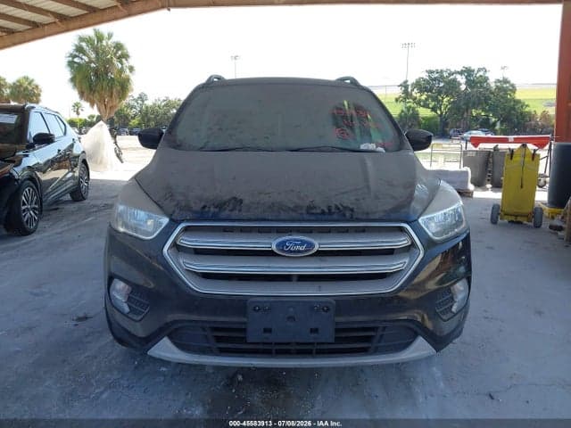 2018 FORD ESCAPE SE 11
