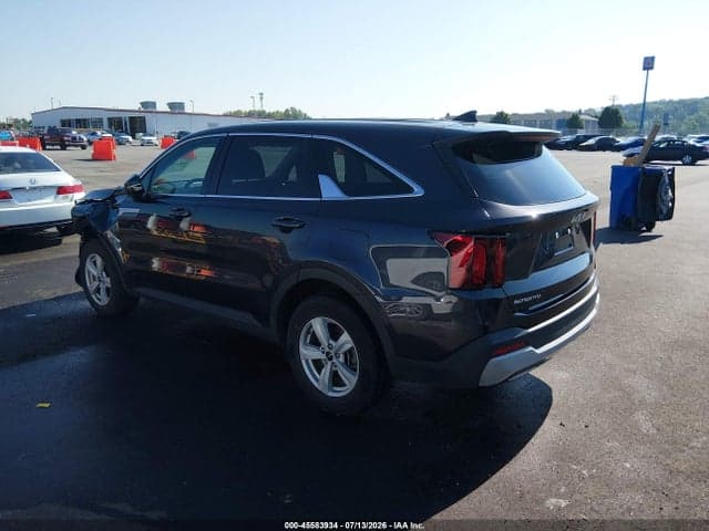 2025 KIA SORENTO LX 3
