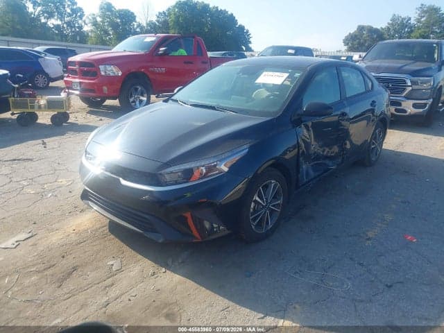 2023 KIA FORTE LXS 2