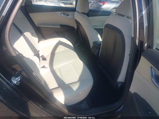 2023 KIA FORTE LXS 8