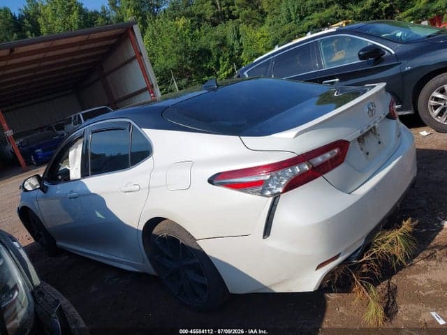 2018 TOYOTA CAMRY XSE 15