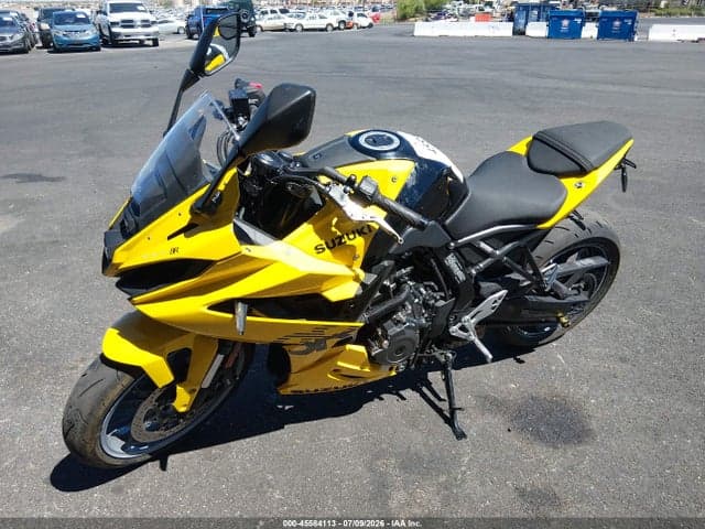 2025 SUZUKI GSX800 F 2