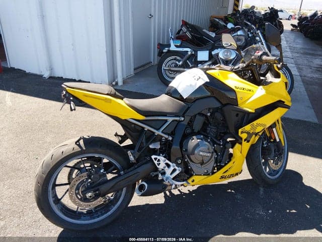 2025 SUZUKI GSX800 F 4