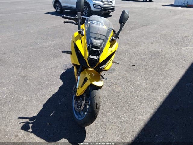 2025 SUZUKI GSX800 F 5