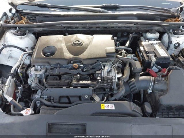 2020 TOYOTA CAMRY SE 10