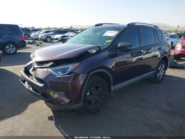 2018 TOYOTA RAV4 LE 2