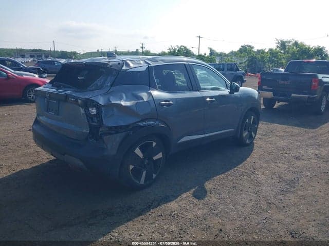 2025 NISSAN KICKS SR INTELLIGENT AWD 4