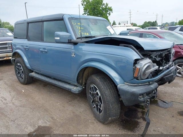 2024 FORD BRONCO OUTER BANKS 1