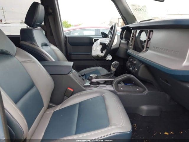 2024 FORD BRONCO OUTER BANKS 5