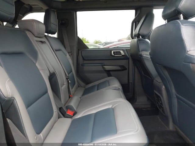 2024 FORD BRONCO OUTER BANKS 8