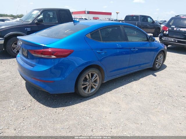 2017 HYUNDAI ELANTRA SE 4