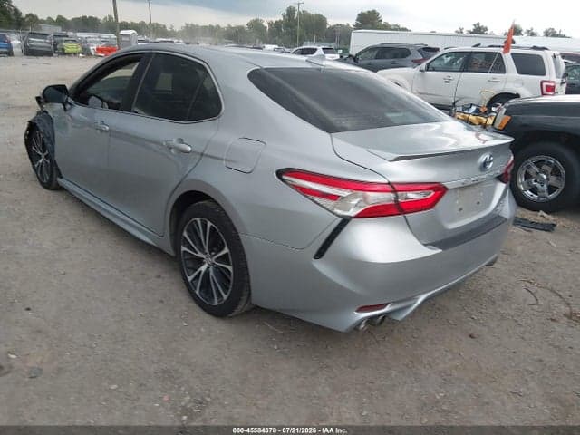 2020 TOYOTA CAMRY SE HYBRID 3