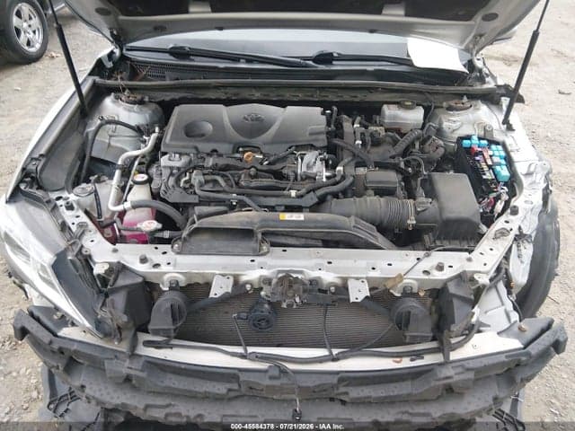 2020 TOYOTA CAMRY SE HYBRID 10