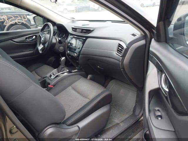 2017 NISSAN ROGUE SV 5